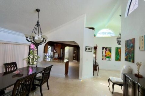 House in Deerfield Beach, Florida 3 bedrooms, 230.21 sq.m. № 2088294 - photo 26