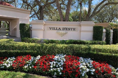 House in Deerfield Beach, Florida 3 bedrooms, 230.21 sq.m. № 2088294