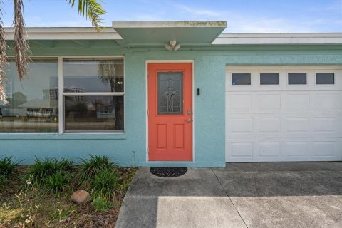 House in Ormond Beach, Florida 3 bedrooms, 119.1 sq.m. № 1732403 - photo 2