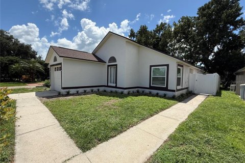 Casa en venta en Orlando, Florida, 3 dormitorios, 112.32 m2 № 1916196 - foto 3