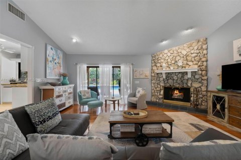 House in Wellington, Florida 3 bedrooms, 186.92 sq.m. № 2051239 - photo 9