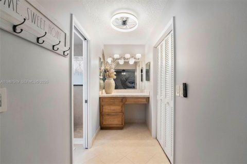 House in Wellington, Florida 3 bedrooms, 186.92 sq.m. № 2051239 - photo 29