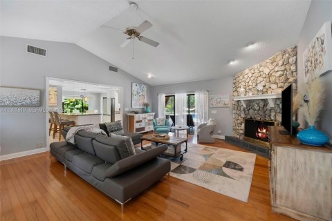 House in Wellington, Florida 3 bedrooms, 186.92 sq.m. № 2051239 - photo 7