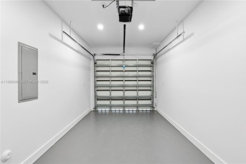 Купить таунхаус в Майами, Флорида 4 спальни, № 2048350 - фото 17