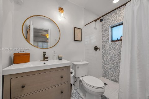 Купить виллу или дом в Пальметто-Бей, Флорида 4 спальни, 122.91м2, № 1998493 - фото 9