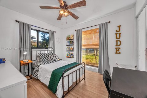 Купить виллу или дом в Пальметто-Бей, Флорида 4 спальни, 122.91м2, № 1998493 - фото 16