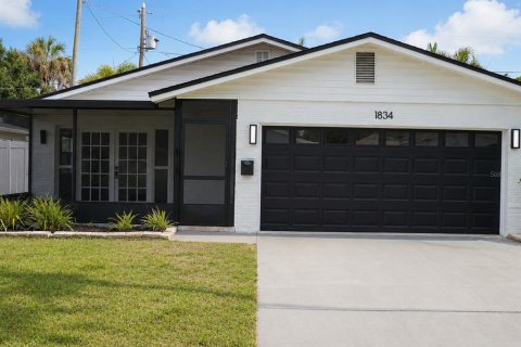 Villa ou maison à Saint Petersburg, Floride 3 chambres, 111.02 m2 № 2166835