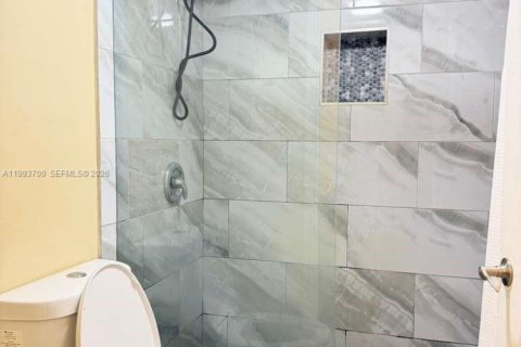 Снять в аренду кондоминиум в Мирамар, Флорида 2 спальни, 75.9м2, № 2055609 - фото 8