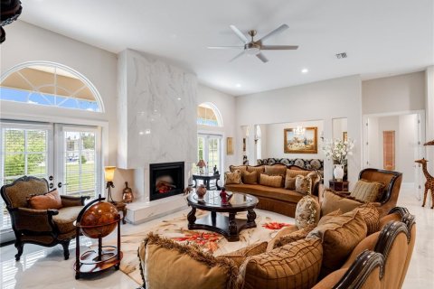 Villa ou maison à vendre à Lady Lake, Floride: 5 chambres, 490.34 m2 № 1510493 - photo 11