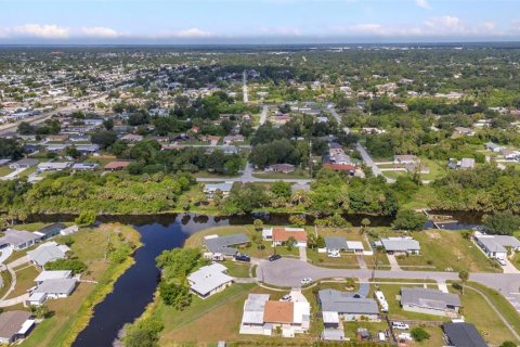 Casa en venta en Port Charlotte, Florida, 2 dormitorios, 123 m2 № 1875931 - foto 29