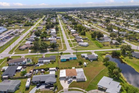 Casa en venta en Port Charlotte, Florida, 2 dormitorios, 123 m2 № 1875931 - foto 19
