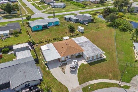 Casa en venta en Port Charlotte, Florida, 2 dormitorios, 123 m2 № 1875931 - foto 15
