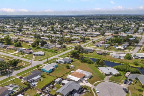 Casa en venta en Port Charlotte, Florida, 2 dormitorios, 123 m2 № 1875931 - foto 21