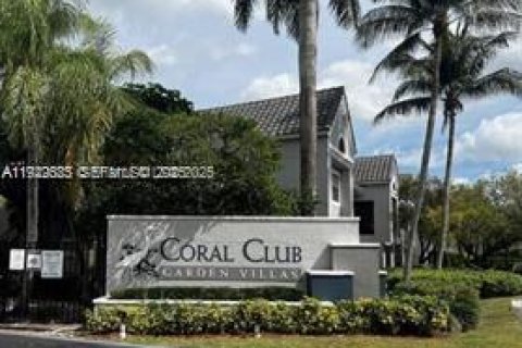 Condo à Miami, Floride, 1 chambre  № 2039117