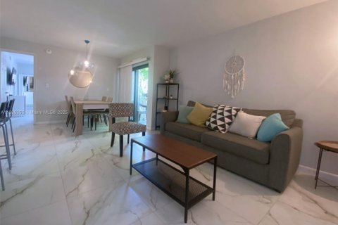 Снять в аренду кондоминиум в Майами-Бич, Флорида 1 спальня, 47.38м2, № 1950457 - фото 14