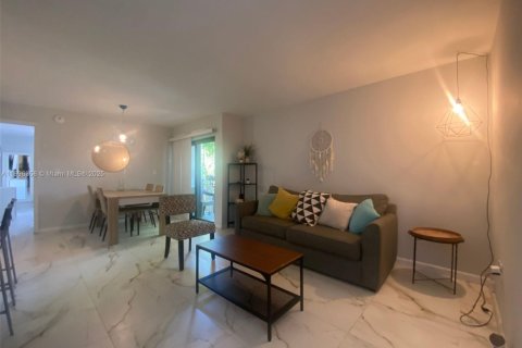 Снять в аренду кондоминиум в Майами-Бич, Флорида 1 спальня, 47.38м2, № 1950457 - фото 12