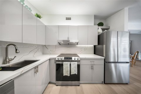 Villa ou maison à vendre à Fort Lauderdale, Floride: 3 chambres, 135.82 m2 № 1954164 - photo 7