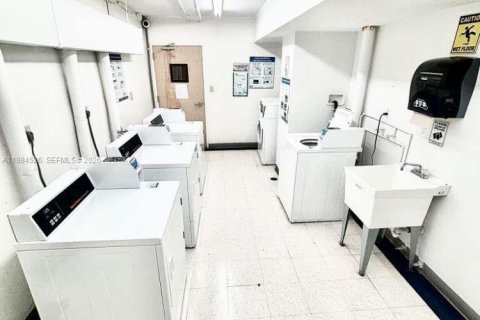 Copropriété à vendre à Miami Beach, Floride: 52.49 m2 № 2044855 - photo 10