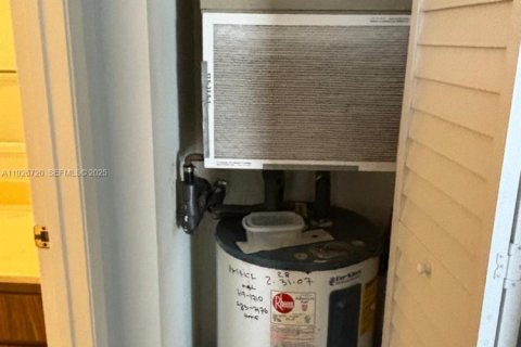 Снять в аренду кондоминиум в Уэст-Палм-Бич, Флорида 2 спальни, 133.5м2, № 1988080 - фото 8