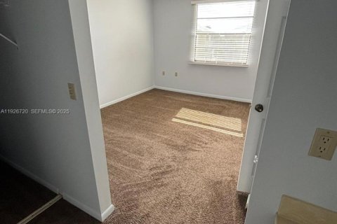 Снять в аренду кондоминиум в Уэст-Палм-Бич, Флорида 2 спальни, 133.5м2, № 1988080 - фото 10