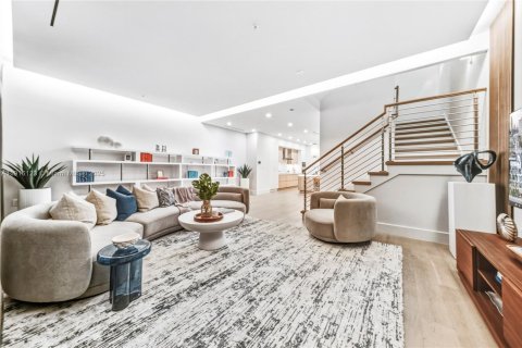 Touwnhouse à vendre à North Miami Beach, Floride: 4 chambres, 313.55 m2 № 2016830 - photo 15