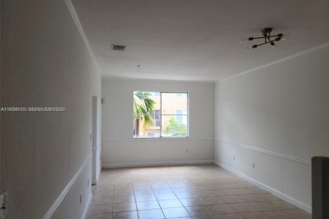 Снять в аренду кондоминиум в Хайалиа, Флорида 2 спальни, № 1982211 - фото 5