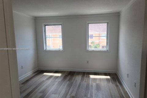 Снять в аренду кондоминиум в Хайалиа, Флорида 2 спальни, № 1982211 - фото 11