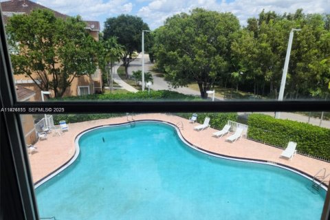 Снять в аренду кондоминиум в Хайалиа, Флорида 2 спальни, № 1982211 - фото 14