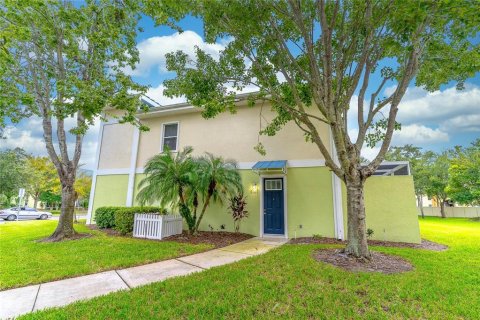 Townhouse in Kissimmee, Florida 4 bedrooms, 163.51 sq.m. № 1899348 - photo 1