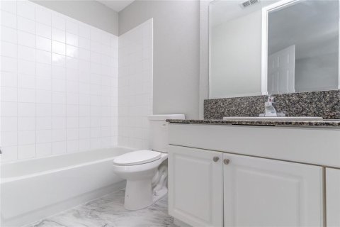 Townhouse in Kissimmee, Florida 4 bedrooms, 163.51 sq.m. № 1899348 - photo 17