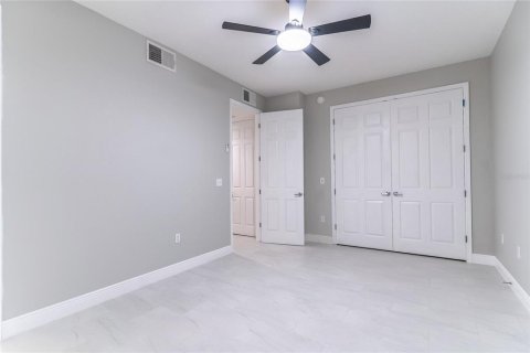 Townhouse in Kissimmee, Florida 4 bedrooms, 163.51 sq.m. № 1899348 - photo 21
