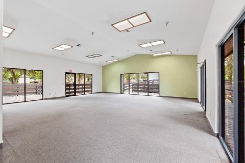 Propiedad comercial en alquiler en Orlando, Florida, 1712.93 m2 № 1879958 - foto 26