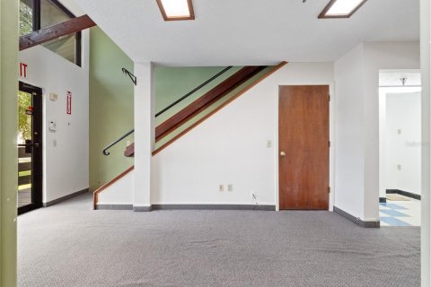 Immobilier commercial à louer à Orlando, Floride: 1712.93 m2 № 1879958 - photo 24