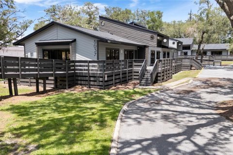 Immobilier commercial à louer à Orlando, Floride: 1712.93 m2 № 1879958 - photo 5