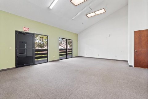 Propiedad comercial en alquiler en Orlando, Florida, 1712.93 m2 № 1879958 - foto 11
