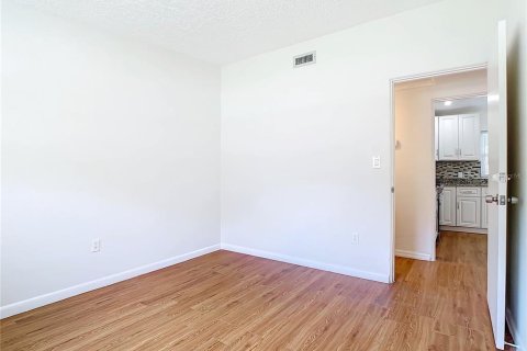 House in Orlando, Florida 4 bedrooms, 177.16 sq.m. № 1832819 - photo 30