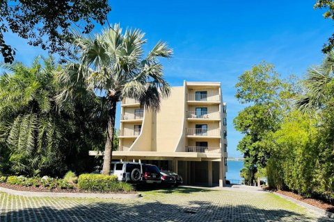 Condo in Clearwater, Florida, 2 bedrooms  № 2379424 - photo 3