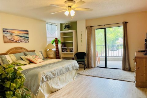 Condo in Clearwater, Florida, 2 bedrooms  № 2379424 - photo 13