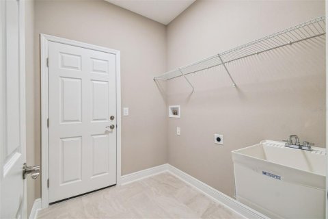 Casa en venta en Spring Hill, Florida, 3 dormitorios, 195.93 m2 № 1687279 - foto 19
