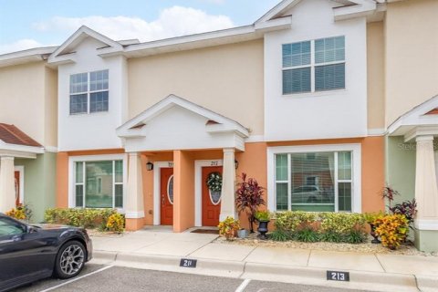 Touwnhouse à vendre à Plant City, Floride: 2 chambres, 136.19 m2 № 1904845 - photo 1