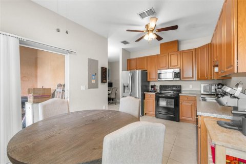 Touwnhouse à vendre à Plant City, Floride: 2 chambres, 136.19 m2 № 1904845 - photo 15