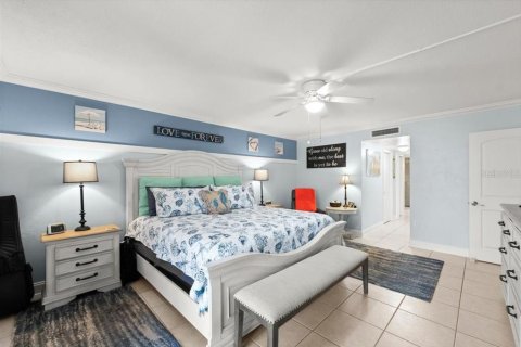 Condo in Daytona Beach Shores, Florida, 2 bedrooms  № 1810121 - photo 30