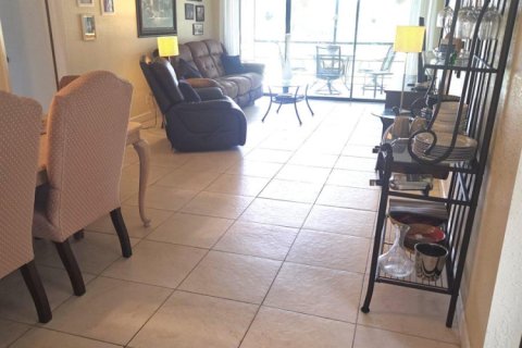 Condo in Boynton Beach, Florida, 2 bedrooms № 2183021 - photo 18