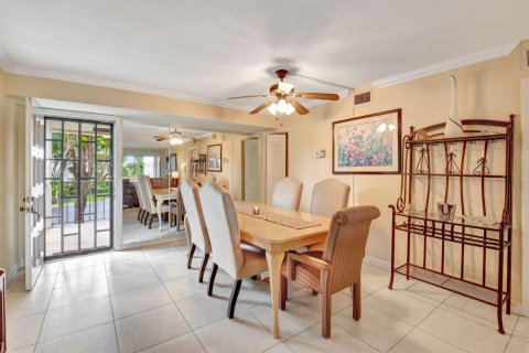 Condo in Boynton Beach, Florida, 2 bedrooms № 2183021 - photo 2