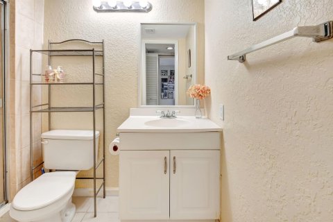 Condo in Boynton Beach, Florida, 2 bedrooms № 2183021 - photo 21