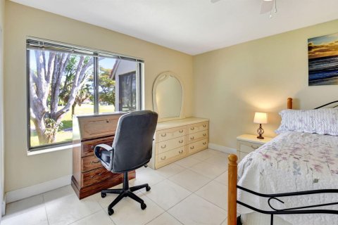 Condo in Boynton Beach, Florida, 2 bedrooms № 2183021 - photo 27