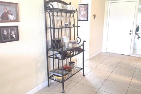 Condo in Boynton Beach, Florida, 2 bedrooms № 2183021 - photo 19