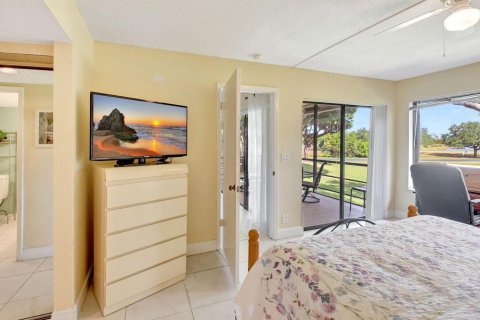 Condo in Boynton Beach, Florida, 2 bedrooms № 2183021 - photo 29