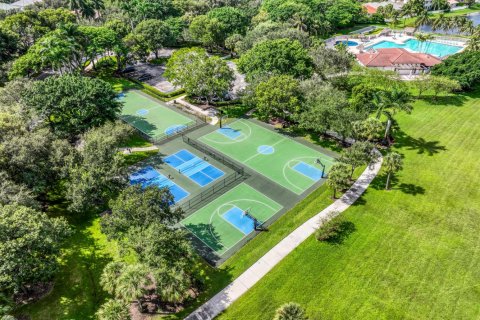 Villa ou maison à vendre à Weston, Floride: 5 chambres, 314.38 m2 № 2413102 - photo 20