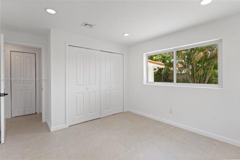 House in Pompano Beach, Florida 3 bedrooms, 196.67 sq.m. № 1823652 - photo 20